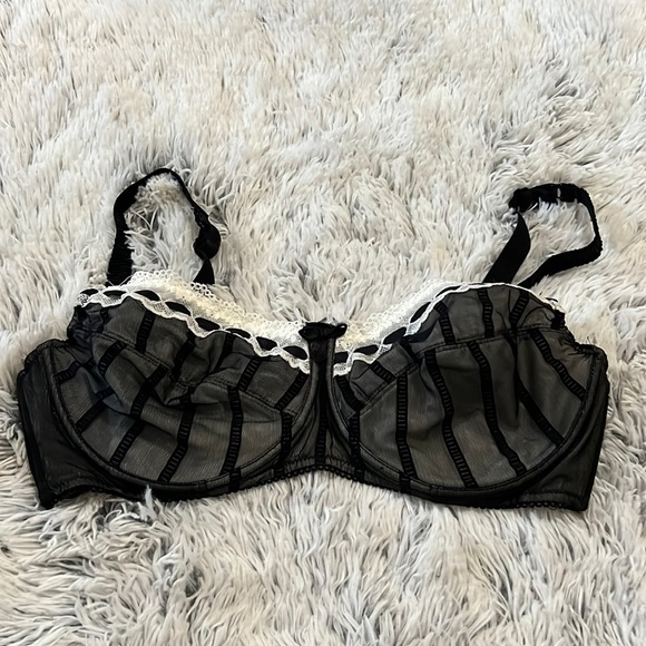 Other - Black and white lacy bra. 38C. Beautiful.